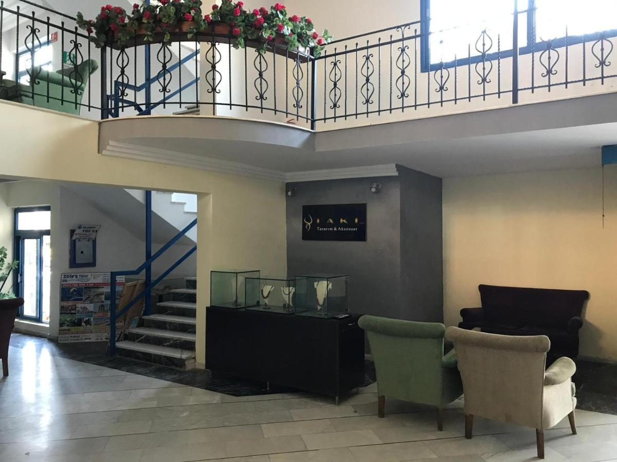 Afytos Oeren Park Mtk Hotel Екстериор снимка