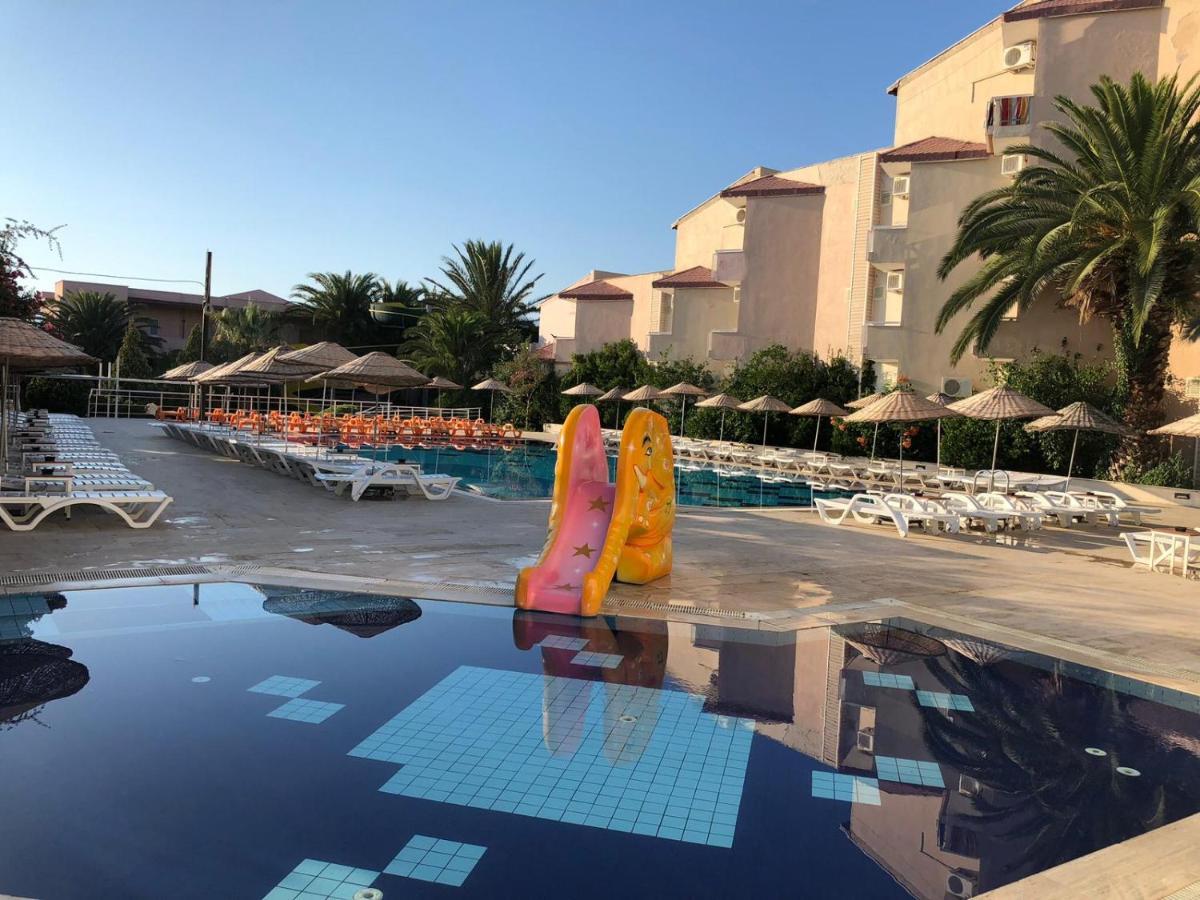 Afytos Oeren Park Mtk Hotel Екстериор снимка