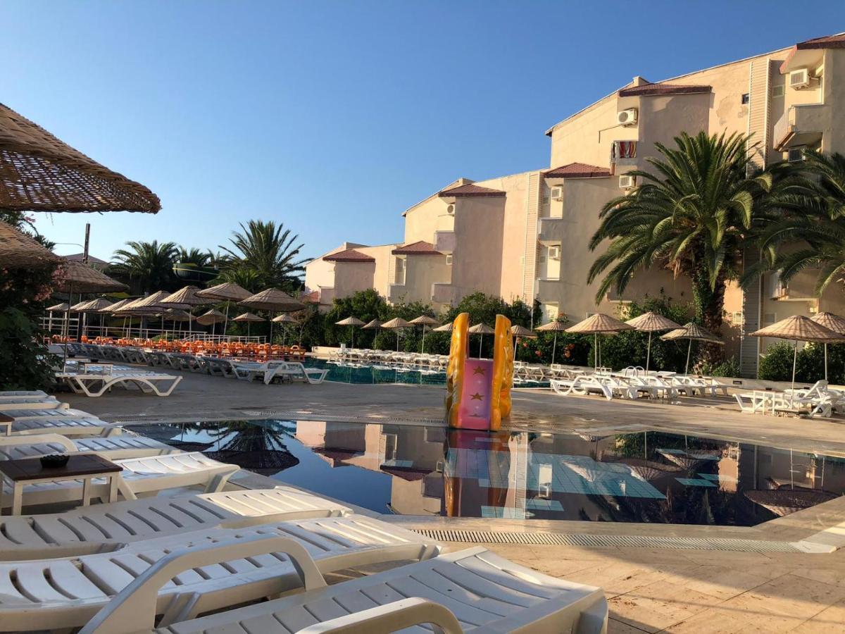 Afytos Oeren Park Mtk Hotel Екстериор снимка