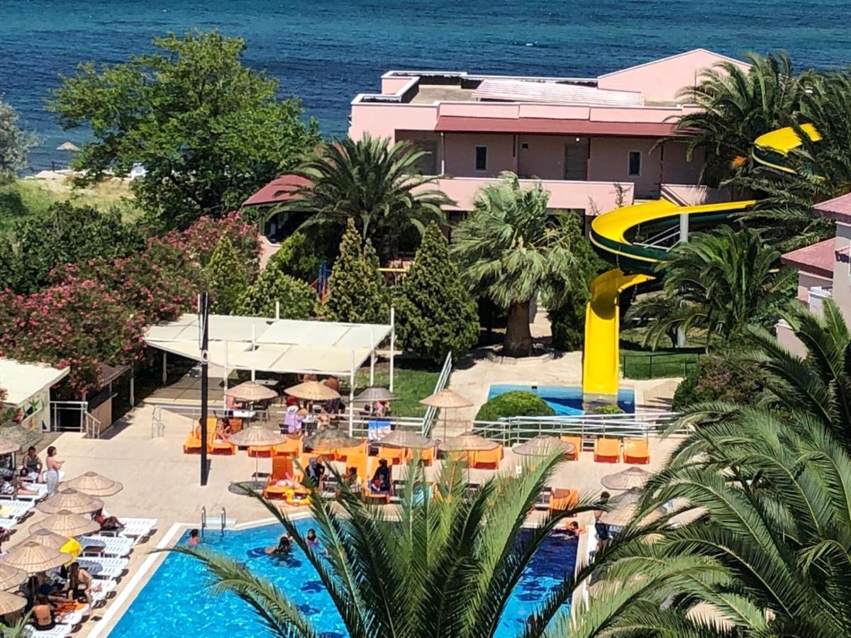 Afytos Oeren Park Mtk Hotel Екстериор снимка