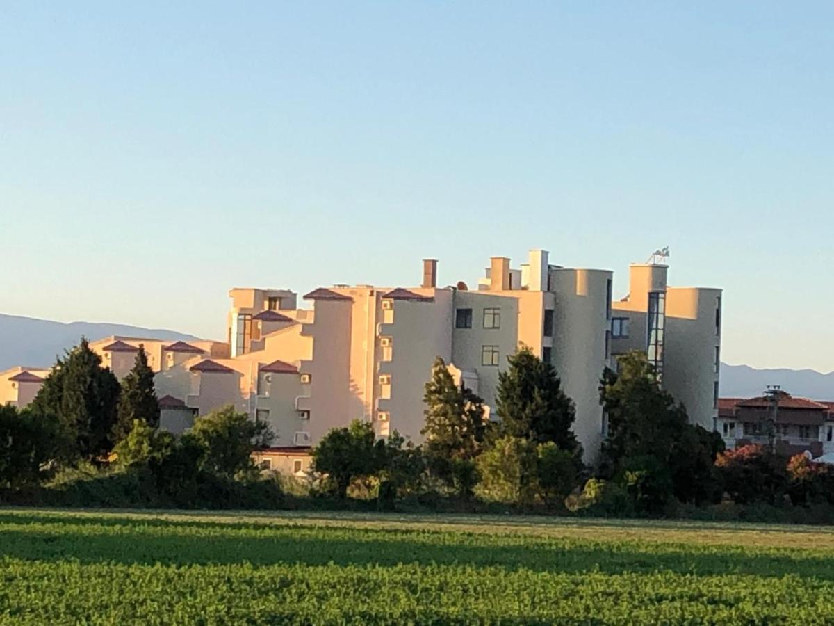 Afytos Oeren Park Mtk Hotel Екстериор снимка