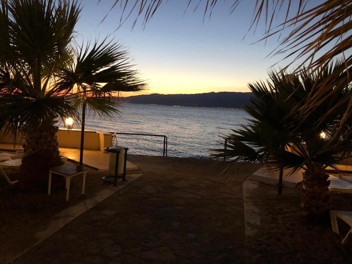 Afytos Oeren Park Mtk Hotel Екстериор снимка