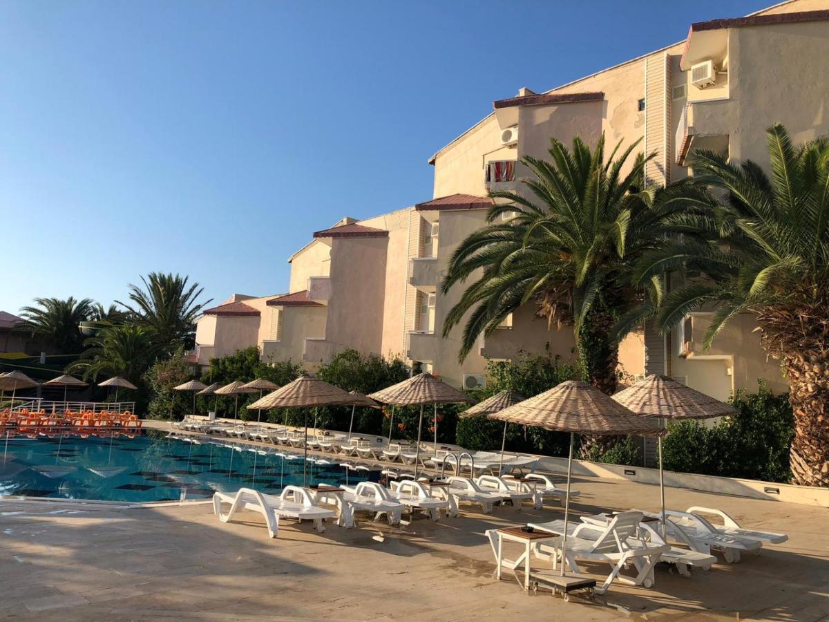 Afytos Oeren Park Mtk Hotel Екстериор снимка